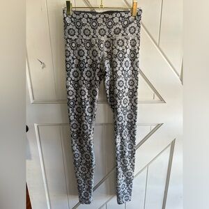 Lululemon leggings size 2